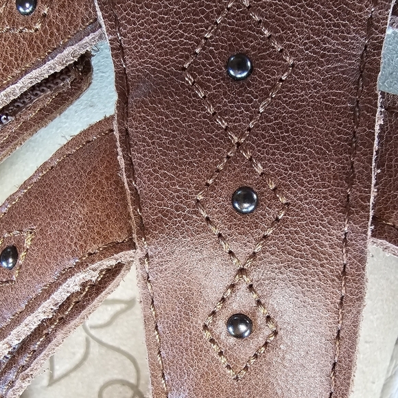 PROPET Women's Brown Leather Closed Toe Adjustable Fit Walking Sandals Shoes - Picture 7 of 9